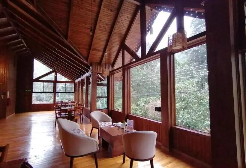 Hotelli Lauraceas Lodge