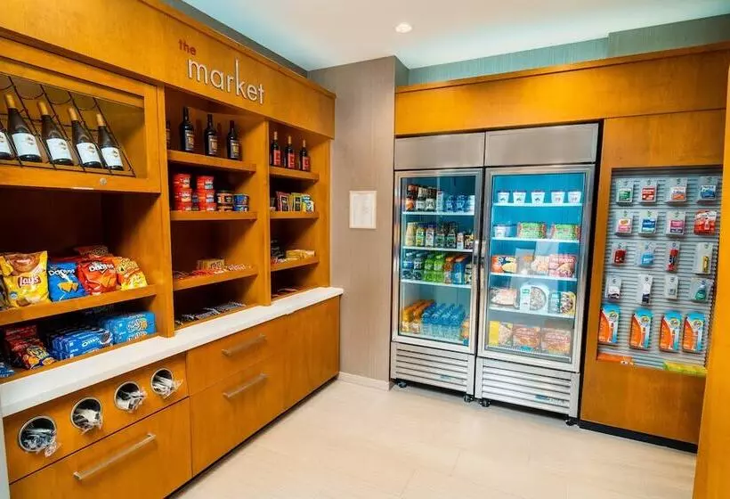 ホテル Springhill Suites By Marriott Newark Fremont