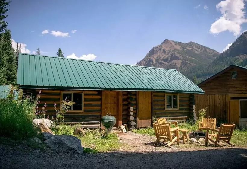 Motelli Silver Gate Lodging