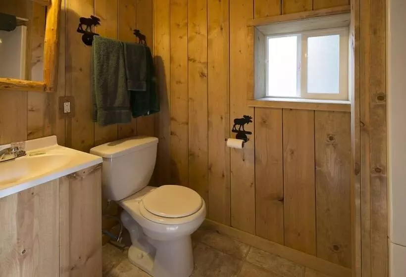 Motelli Silver Gate Lodging