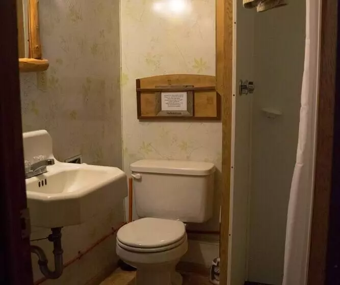 Motelli Silver Gate Lodging