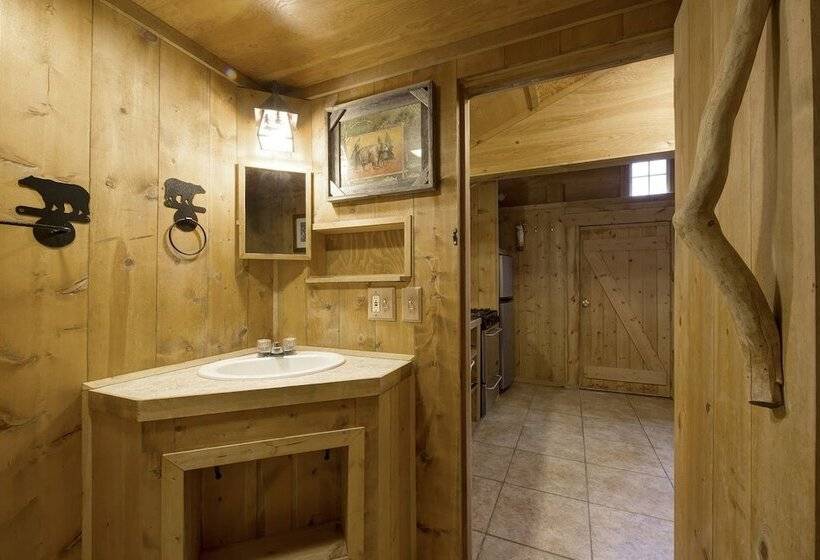 Мотель Silver Gate Lodging