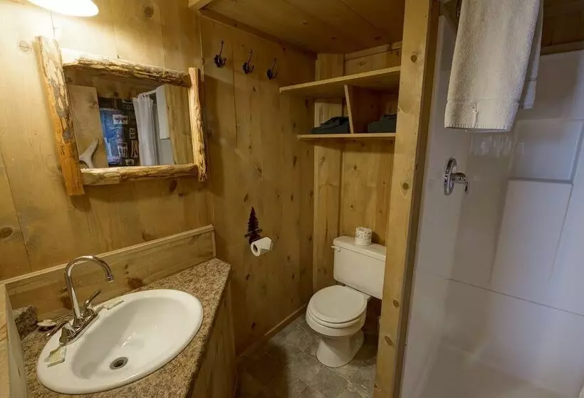 Motelli Silver Gate Lodging