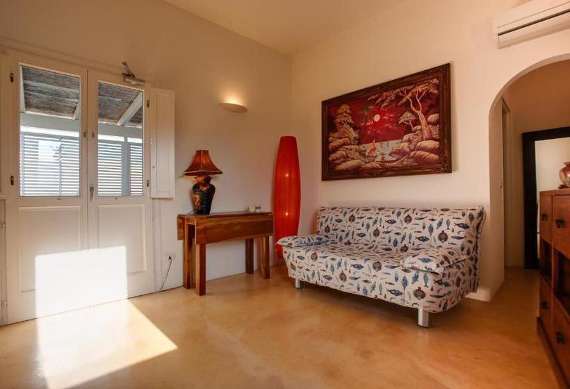 בית מלון כפרי Geco Resort