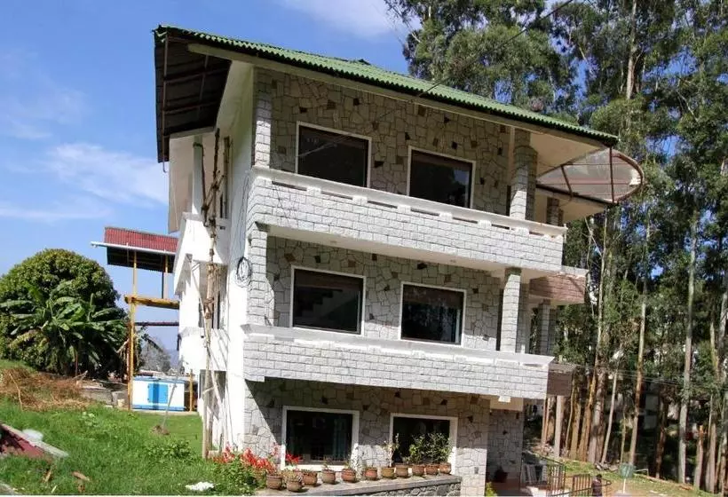 ホテル Oyo 27770 Santhi Ayurveda Resort