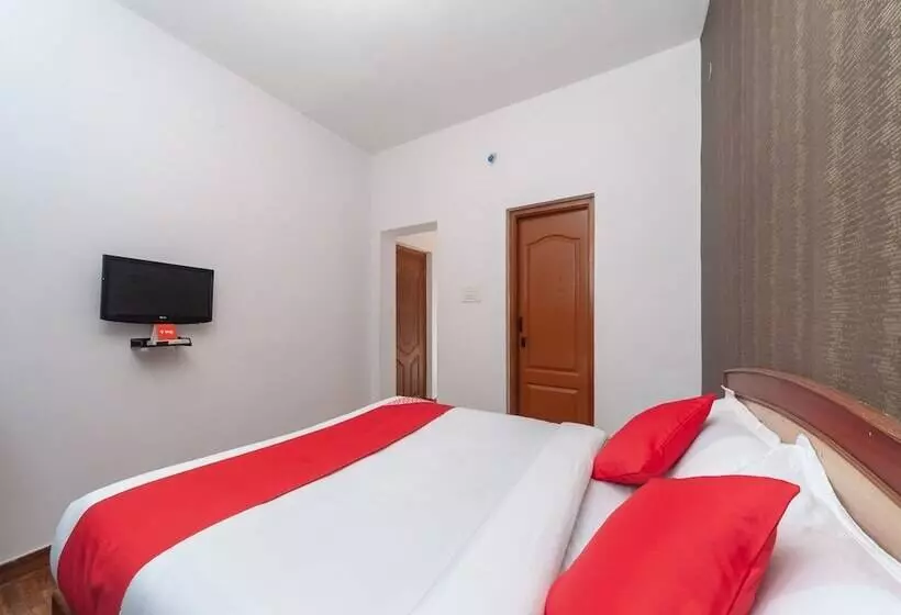 Oyo 16645 Hotel Grand Palace