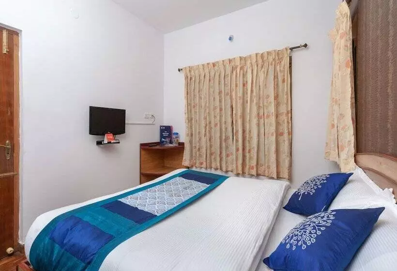 Oyo 16645 Hotel Grand Palace