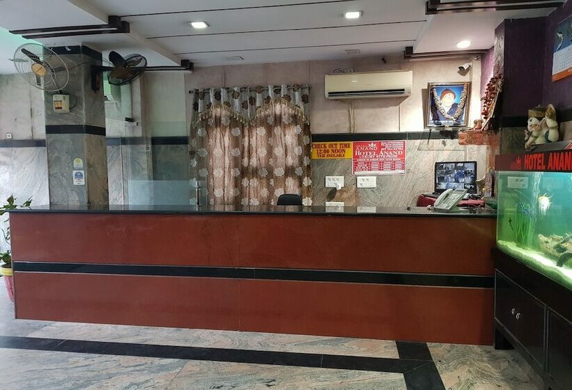 Oyo 23649 Hotel Anand