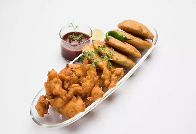 Oyo 23649 Hotel Anand