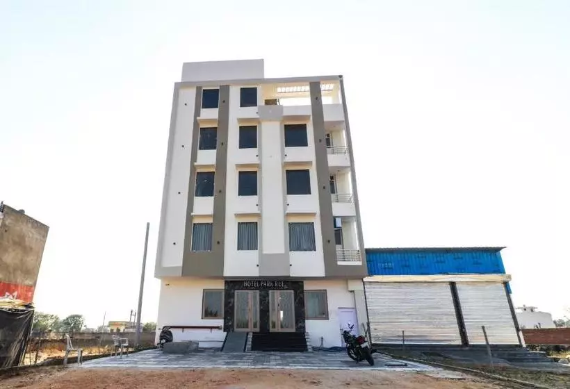 Oyo 27894 Hotel Park Rue