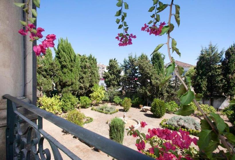 پانسیون Central Family Palace