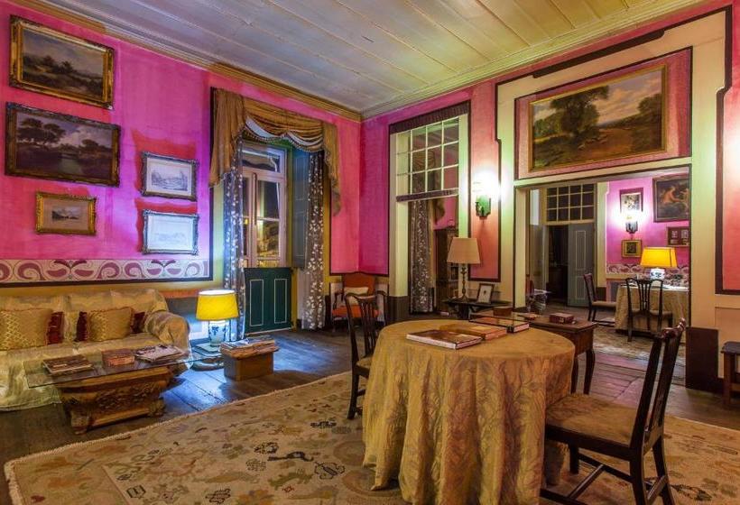 پانسیون Central Family Palace