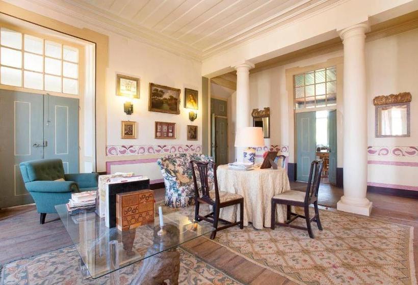 پانسیون Central Family Palace