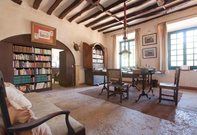 پانسیون Central Family Palace