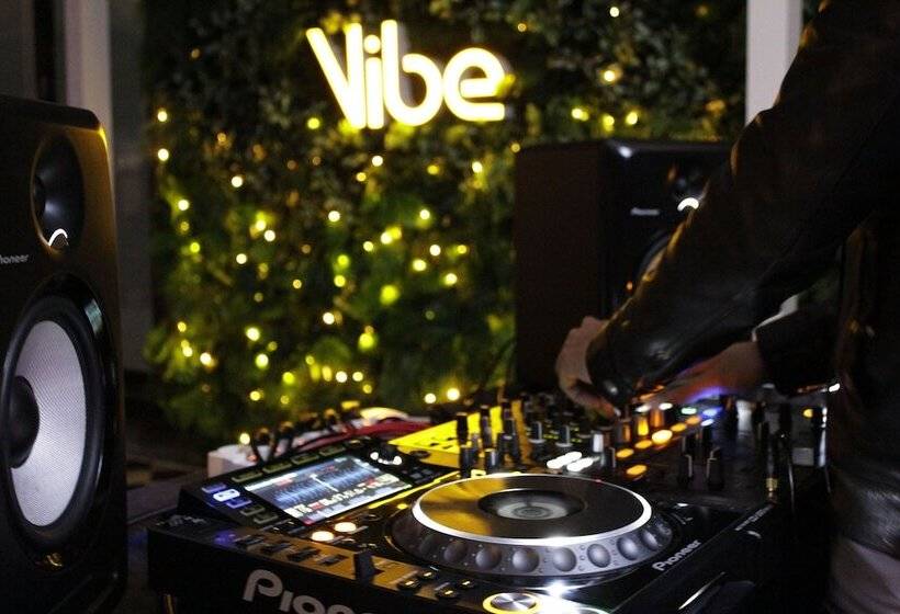 Hotel Alice And Trunk