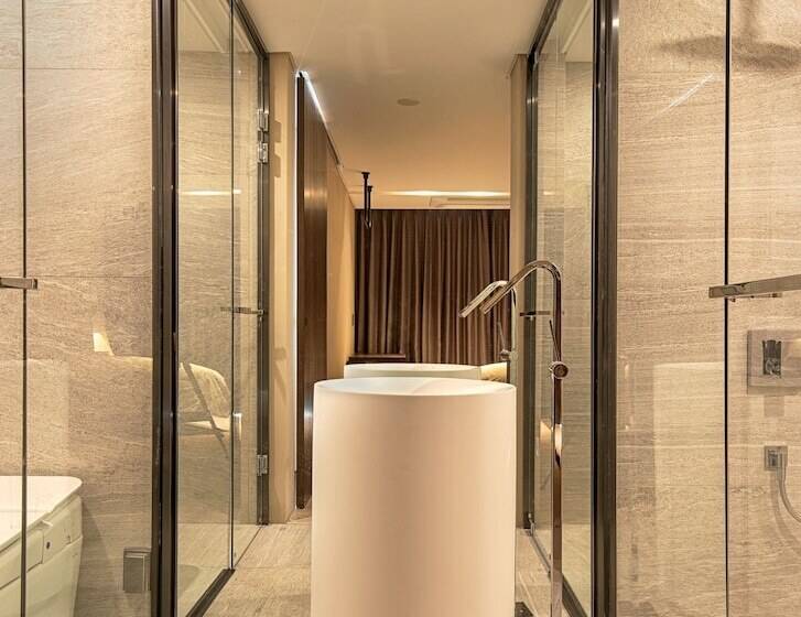 Hotel Alice And Trunk