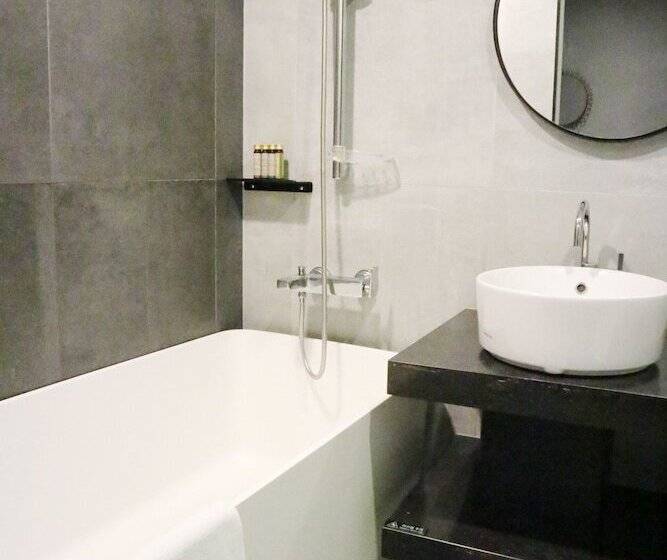 Hotel Alice And Trunk