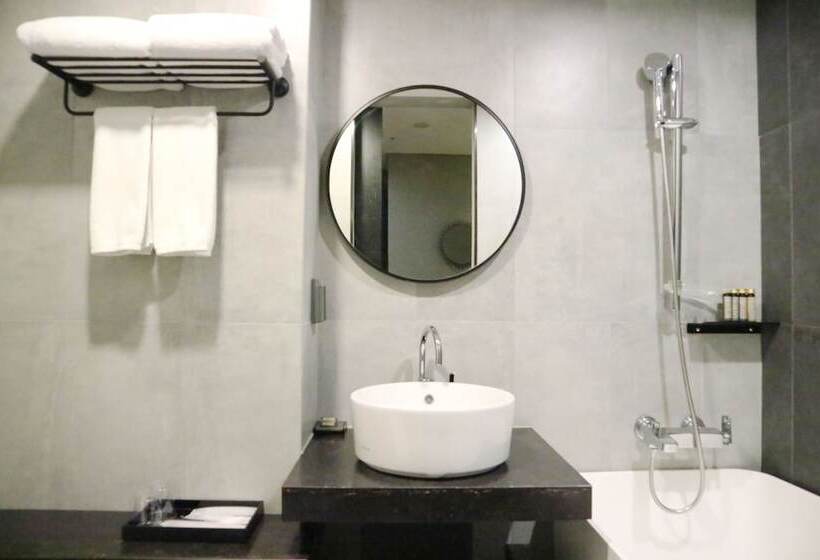 Hotel Alice And Trunk