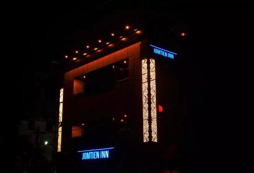 ホテル Jomtien Inn
