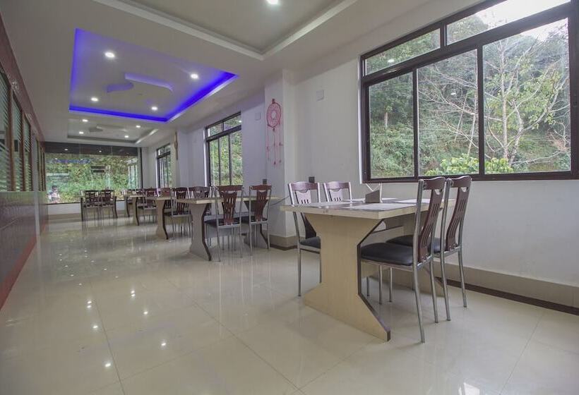 Hotel Local Connection Blue Sapphire