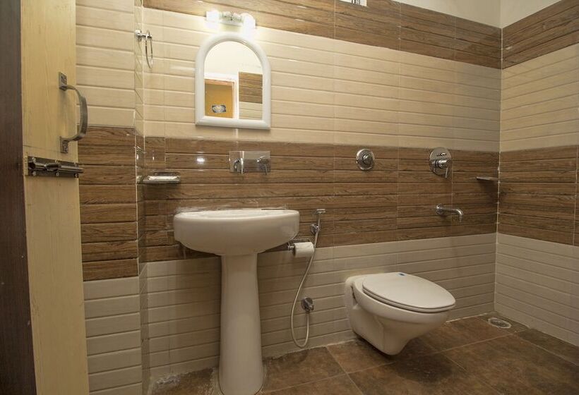 Hotel Local Connection Blue Sapphire