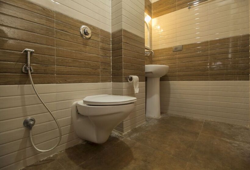 Hotel Local Connection Blue Sapphire