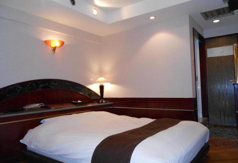 בית מלון כפרי Lumiere Gotenba