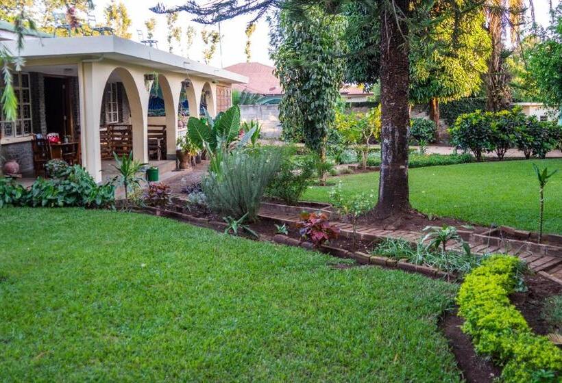 호스텔 Kiwavi Home