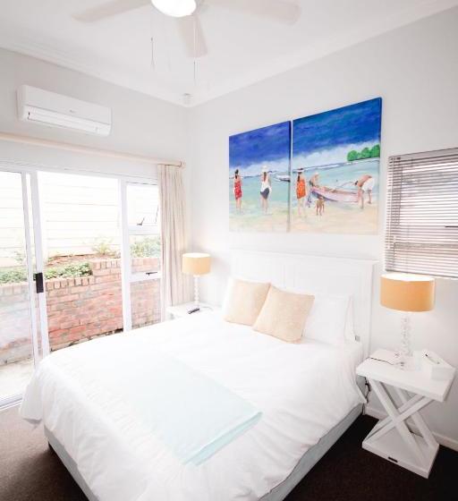 ベッドアンドブレックファースト Leopard Tree