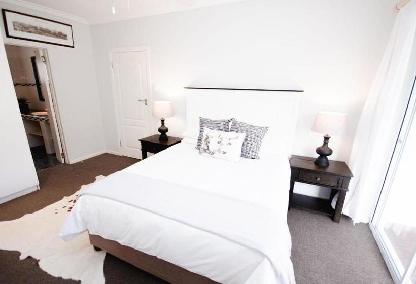 ベッドアンドブレックファースト Leopard Tree