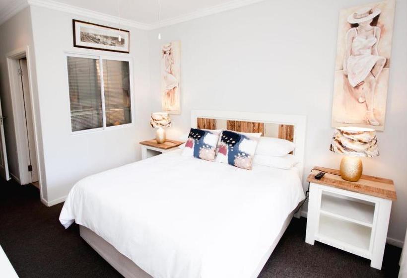 ベッドアンドブレックファースト Leopard Tree