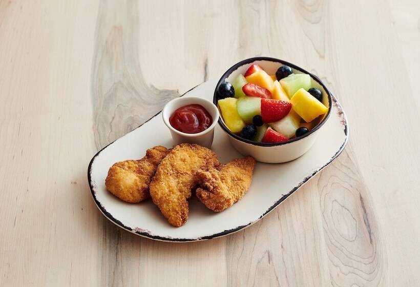 هتل Holiday Inn & Suites Cedar Falls Waterloo Event Ctr, An Ihg