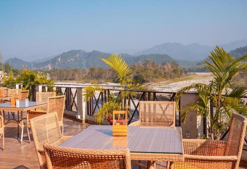 هتل Manu Maharani Resort