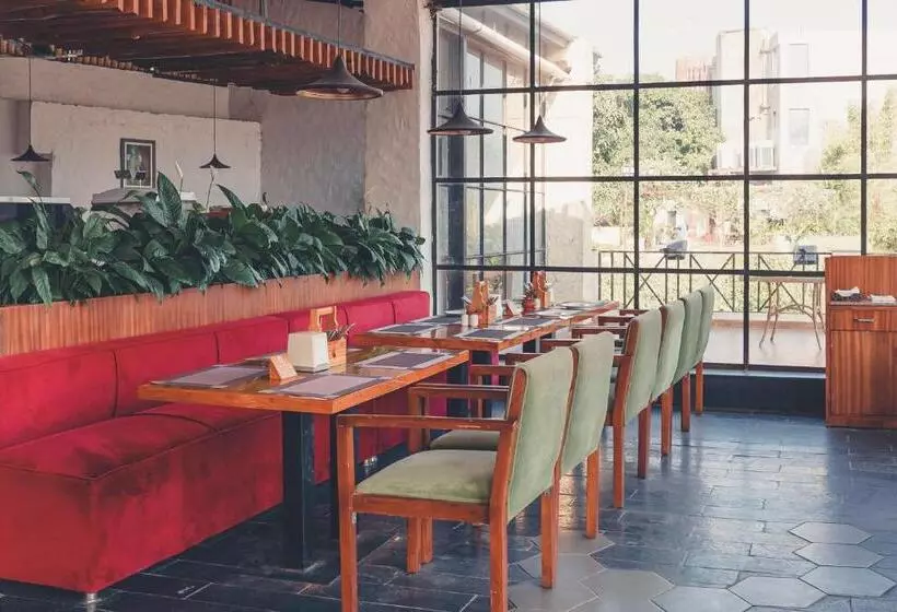 ホテル Manu Maharani Resort