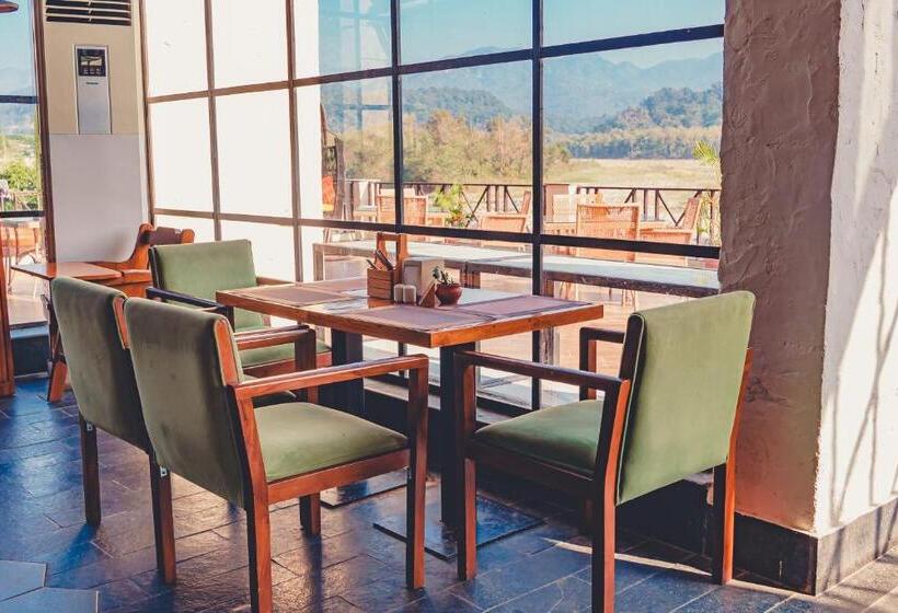 هتل Manu Maharani Resort