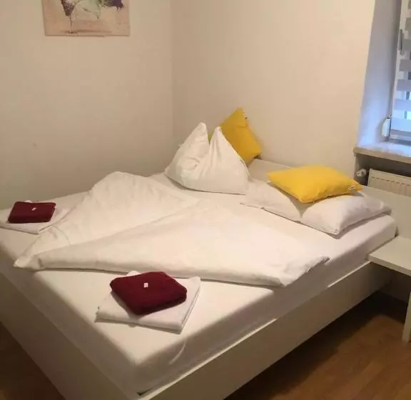 ペンション Center Rooms Villach