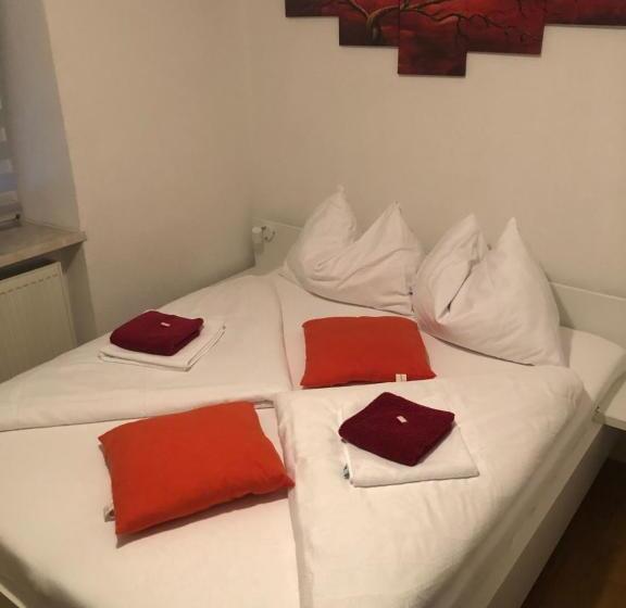膳宿费 Center Rooms Villach
