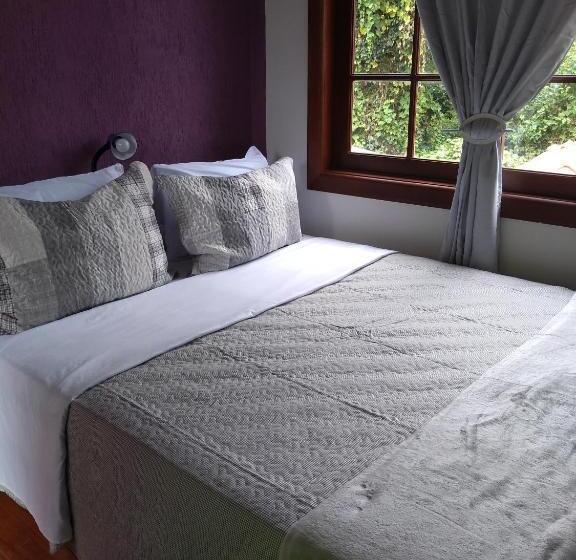 Hostel Pousada Pináles