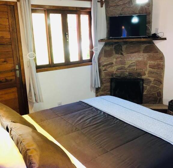 Hostel Pousada Pináles