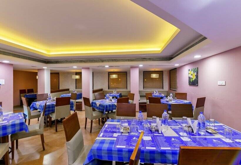 Oyo 28129 Hotel Mjm International