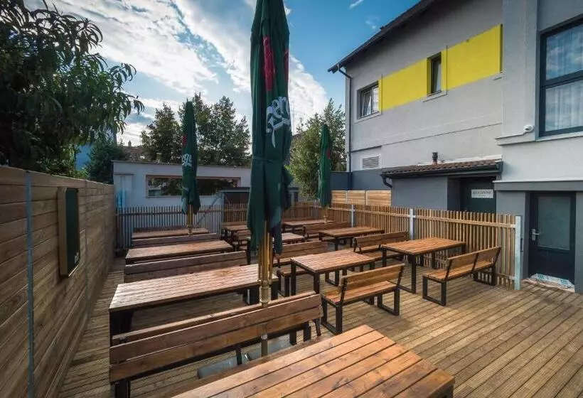 پانسیون Apartmany U Gigantu