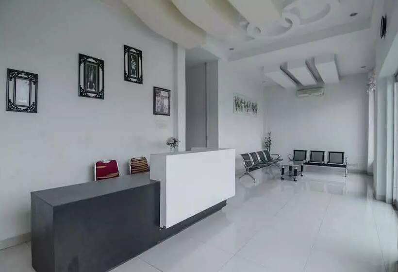 Majatalo Reddoorz Syariah Near Jamtos Jambi