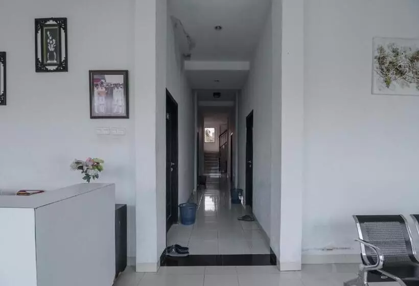 Majatalo Reddoorz Syariah Near Jamtos Jambi