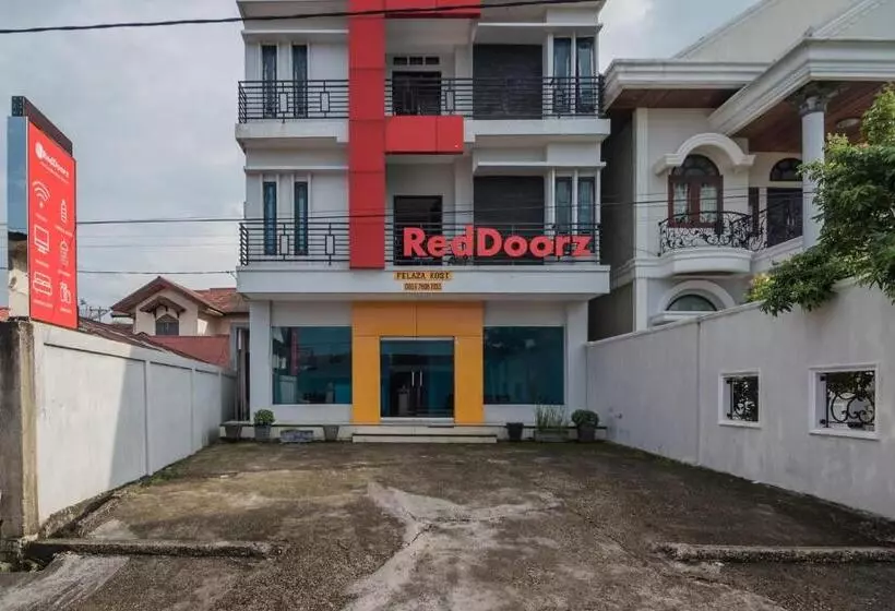 Majatalo Reddoorz Syariah Near Jamtos Jambi