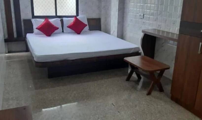 Отель Goroomgo Sea Smile Lodge Puri