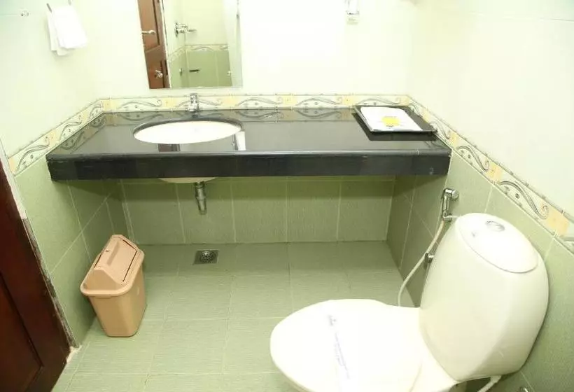 Hotelli Kallada Residency