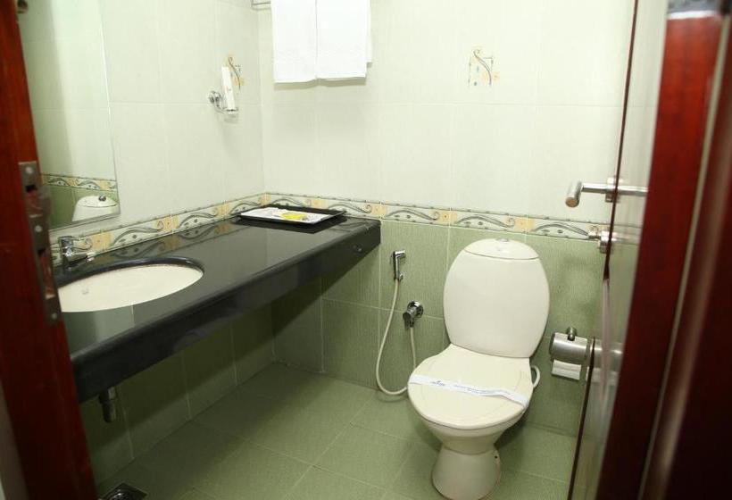 בית מלון כפרי Kallada Residency