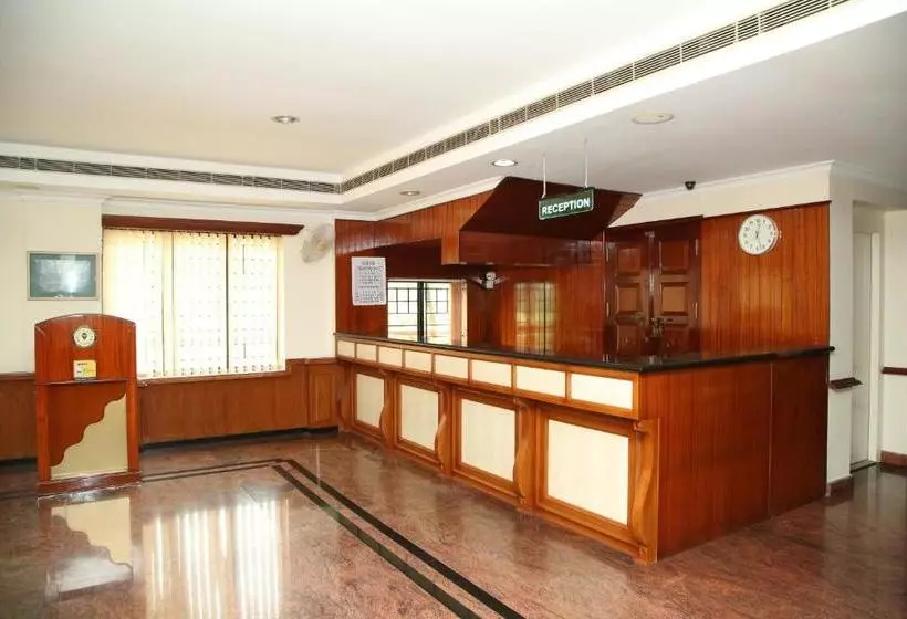 Hotelli Kallada Residency