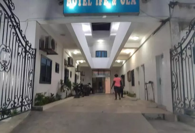 هتل Résidence Hôtel Ifè Ola