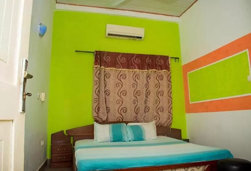 هتل Résidence Hôtel Ifè Ola